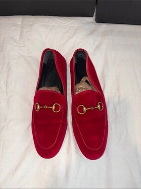 GUCCI Women’s Red Velvet Horsebit Princeton Loafers SZ 36